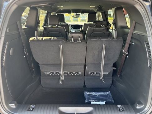 New 2026 Chrysler Pacifica Select w/ S Appearance Package image 18