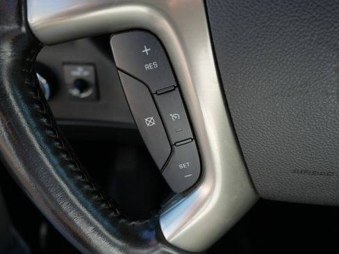 Used 2017 Chevrolet Express 2500 RWD image 28
