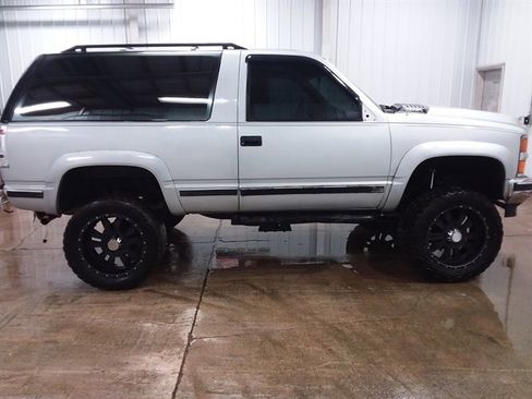 Used 1994 Chevrolet Blazer 4WD image 2