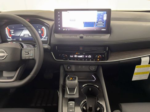 New 2026 Nissan Rogue Platinum w/ Platinum Premium Package image 19