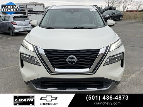 Used 2023 Nissan Rogue SL w/ SL Premium Package image 2