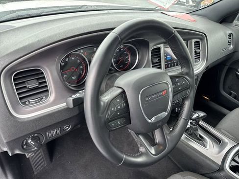 Used 2022 Dodge Charger SXT RWD image 20