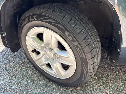 Used 2012 Toyota RAV4 4WD w/ Value Pkg image 9
