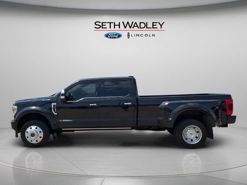 Certified 2022 Ford F450 Platinum w/ FX4 Off-Road Package AWD/4WD image 4