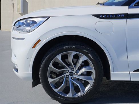 Certified 2023 Lincoln Aviator Grand Touring w/ Equipment Group 301A image 9