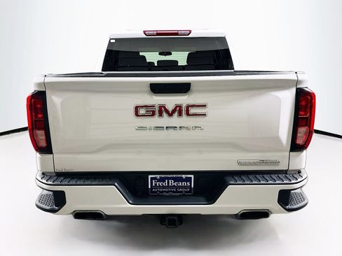 Used 2025 GMC Sierra 1500 Elevation w/ X31 Off-Road Package AWD/4WD image 7