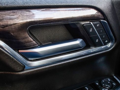 Used 2023 Chevrolet Silverado 1500 LTZ w/ Z71 Off-Road Package image 9