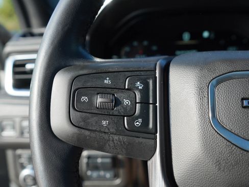 Used 2023 GMC Yukon Denali Ultimate AWD/4WD image 29