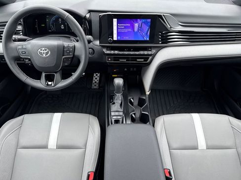 Certified 2025 Toyota Camry SE w/ Convenience Package image 14