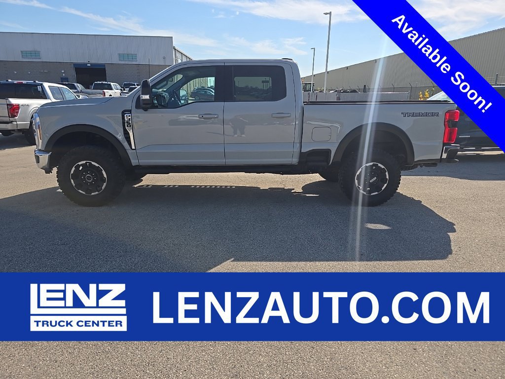Used 2026 Ford F350 Lariat w/ Tremor Off-Road Package AWD/4WD image 3