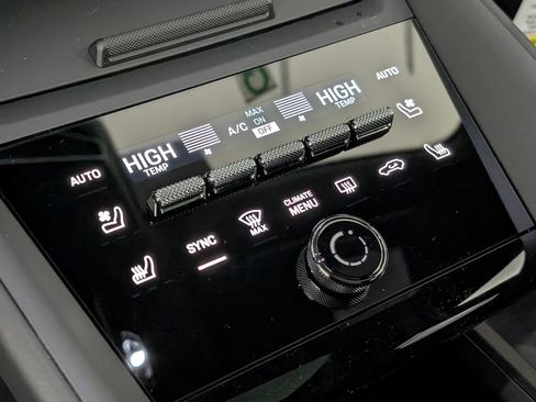 New 2025 Porsche Macan 4 Electric image 35