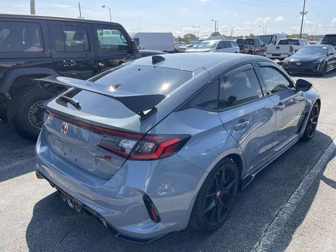 Used 2025 Honda Civic Type R image 11