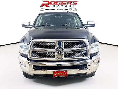 Used 2017 RAM 2500 Laramie w/ Convenience Group AWD/4WD image 2