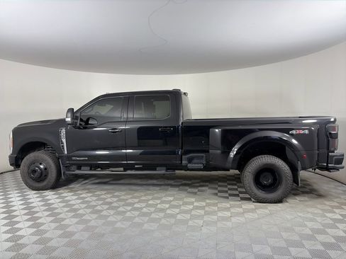 Used 2023 Ford F350 XLT w/ Camper Package AWD/4WD image 4
