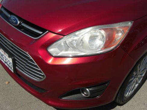 Used 2015 Ford C-MAX SEL image 19