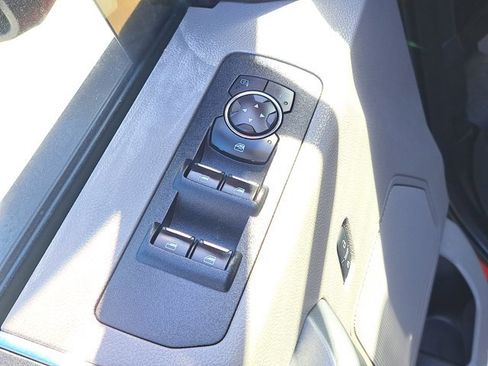 Used 2016 Ford F150 XLT image 24