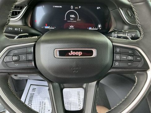 Used 2023 Jeep Grand Cherokee L Laredo AWD/4WD image 32