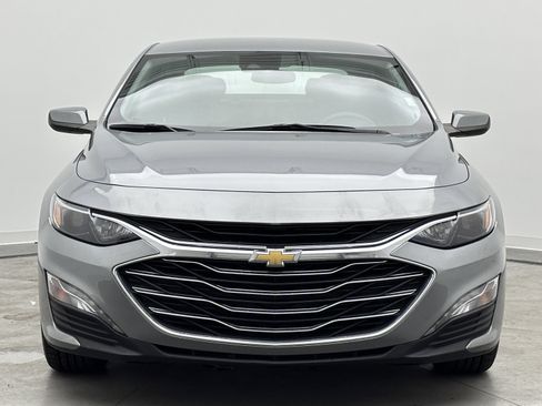 Used 2023 Chevrolet Malibu LT FWD image 2
