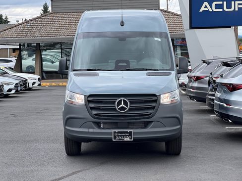 New 2025 Mercedes-Benz Sprinter 2500 image 6