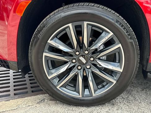 Certified 2024 Cadillac Escalade Sport Platinum AWD/4WD image 10