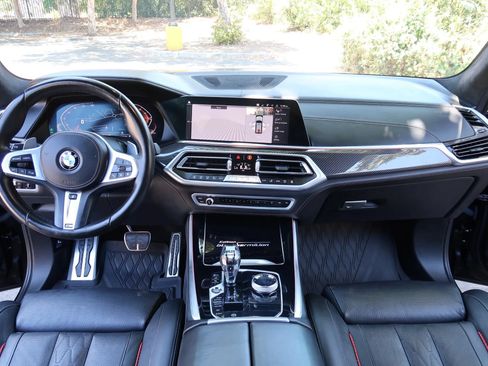 Used 2022 BMW X5 xDrive40i AWD/4WD image 44