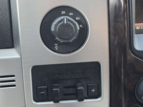 Used 2014 Ford F150 Platinum image 15