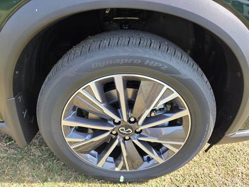 New 2027 INFINITI QX60 Luxe w/ Family Package FWD image 9