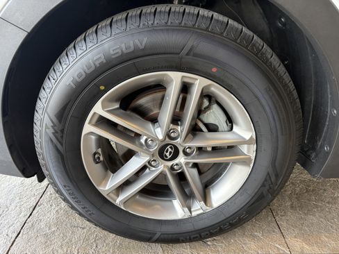 Used 2018 Hyundai Santa Fe Sport FWD image 10