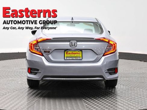 Used 2019 Honda Civic EX image 5