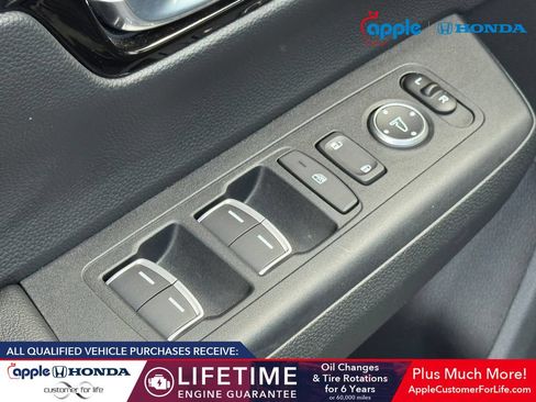 Used 2025 Honda CR-V EX-L image 9