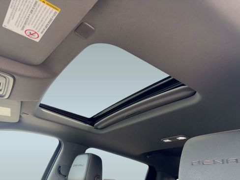 Used 2022 GMC Sierra 3500 Denali image 15