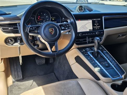 Used 2021 Porsche Macan AWD/4WD image 73