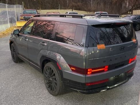 Used 2025 Hyundai Santa Fe Calligraphy image 4