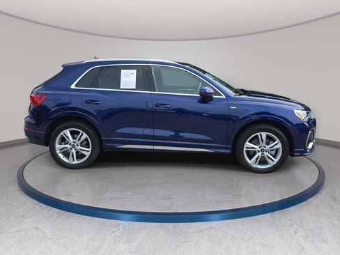 Used 2023 Audi Q3 2.0T Premium Plus w/ Premium Plus Package AWD/4WD image 4