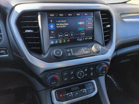 Used 2023 GMC Acadia SLT image 14