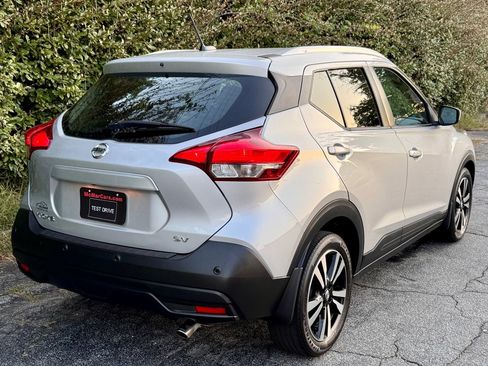 Used 2020 Nissan Kicks SV w/ Exterior Package image 3