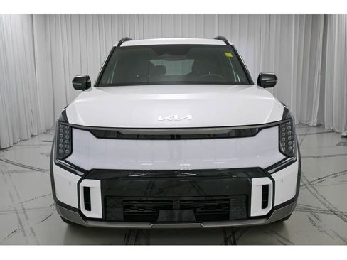 New 2026 Kia EV9 GT-Line image 3