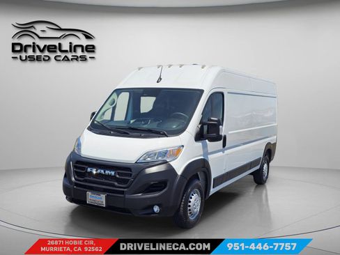 Used 2025 RAM ProMaster 2500 w/ Convenience Group FWD image 5