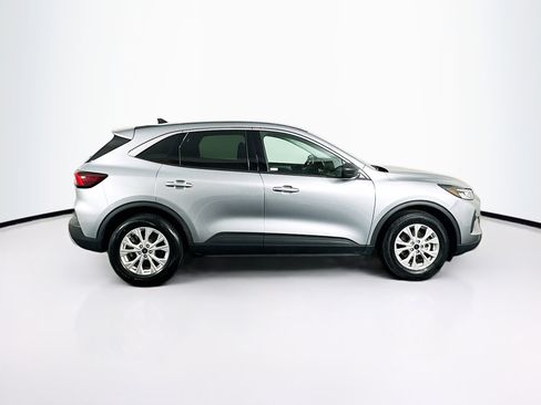 Used 2024 Ford Escape Active image 10