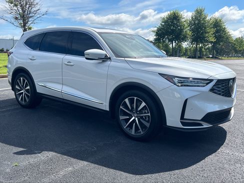 Used 2026 Acura MDX FWD w/ Technology Package image 2
