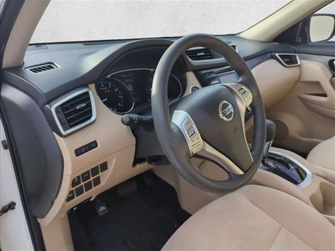 Used 2016 Nissan Rogue SV FWD image 14