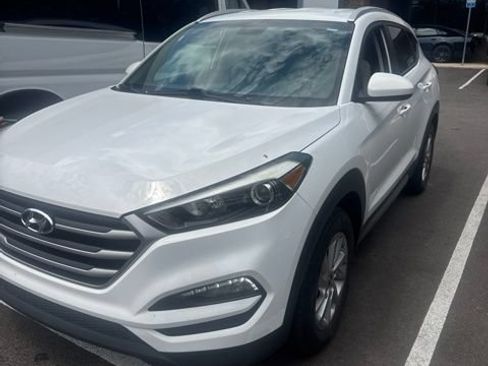 Used 2017 Hyundai Tucson SE w/ SE Popular Package 02 AWD/4WD image 5