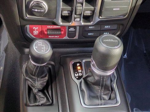 New 2026 Jeep Gladiator Willys AWD/4WD image 12