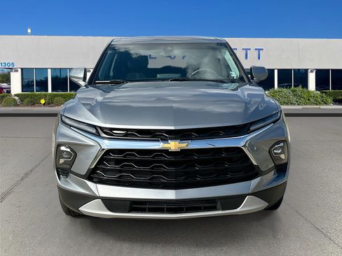 Used 2023 Chevrolet Blazer LT w/ Driver Confidence Package image 2