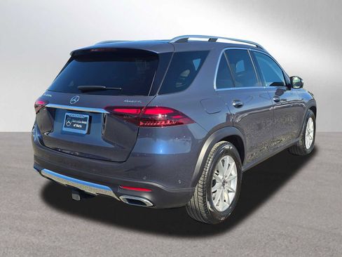 Used 2024 Mercedes-Benz GLE 450e 4MATIC image 3