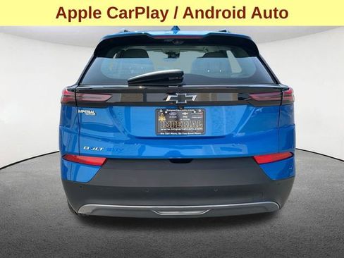 Used 2022 Chevrolet Bolt EUV Premier w/ Sun & Sound Package image 12