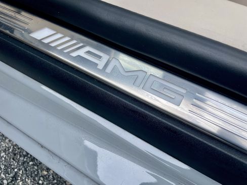 Used 2022 Mercedes-Benz SL 63 AMG 4MATIC image 38
