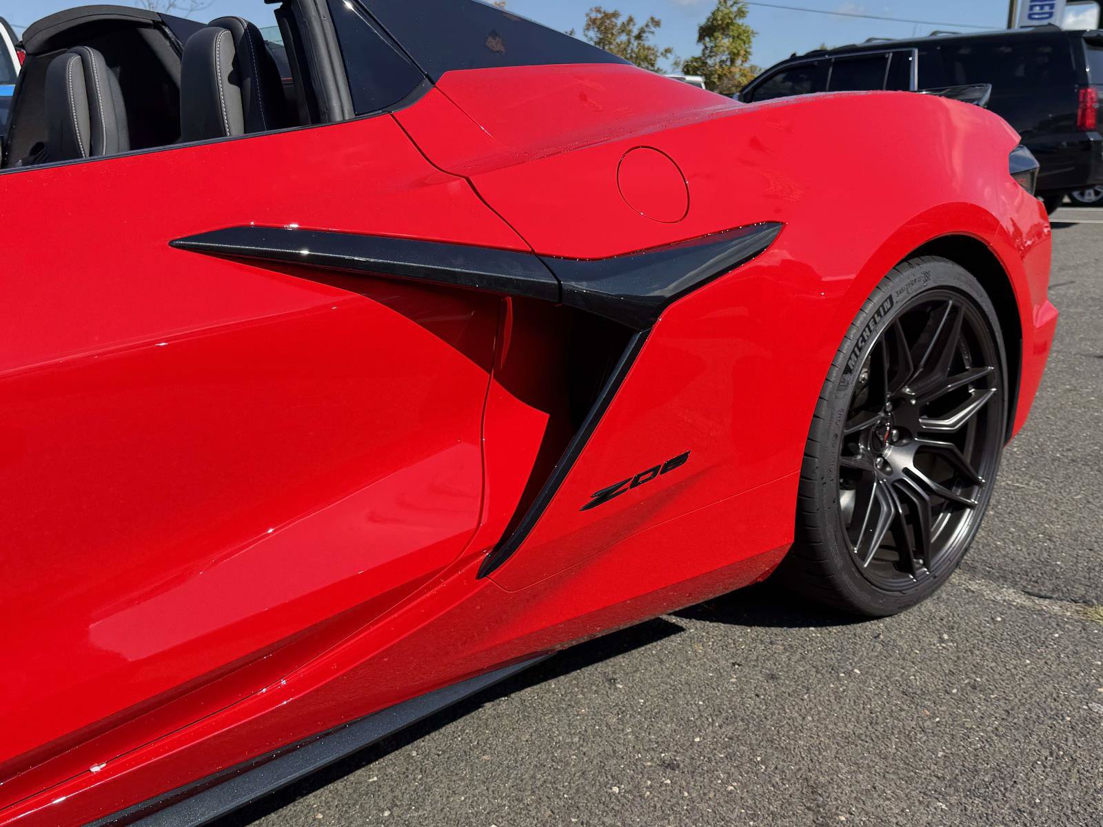 Used 2023 Chevrolet Corvette Z06 RWD image 9