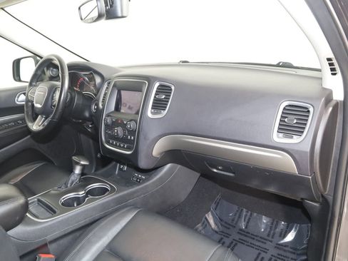 Used 2019 Dodge Durango SXT image 40