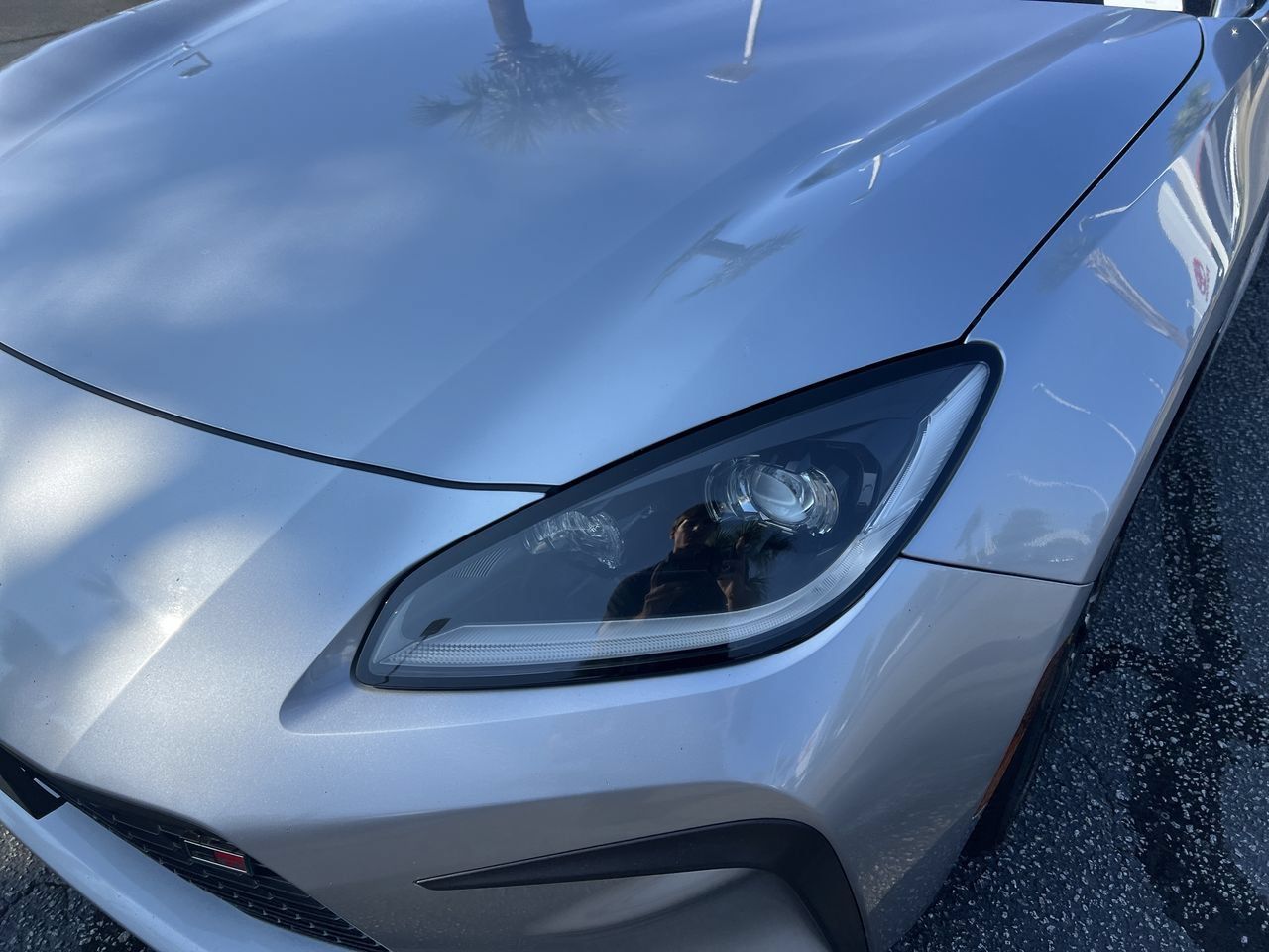 Used 2023 Toyota GR86 RWD image 6